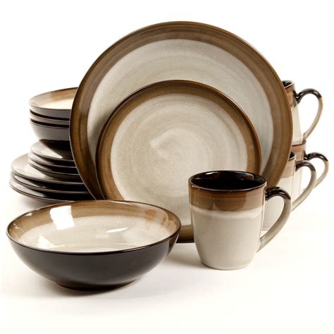 complete designer dinnerware sets.